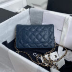 Chanel classic chain wallet - Image 3