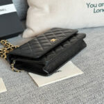 Chanel classic chain wallet - Image 3
