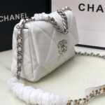 CHANEL 19 Handbag - Image 3