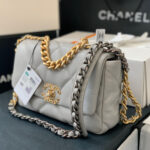 CHANEL 19 Handbag - Image 3
