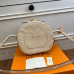 LV Boite Chapeau Souple MM Handbag - Image 3