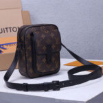 LV Christopher Wearable Wallet - Image 3