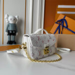 LV Pochette Métis East West - Image 3