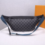LV Discovery Bumbag - Image 3