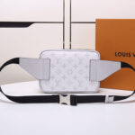 LV Outdoor Bumbag - Image 3