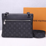 LV Outdoor Flap Messenger - Image 3