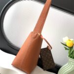 LV Low Key Hobo PM - Image 3