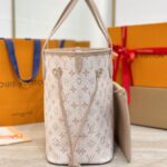 LV Neverfull Inside Out MM - Image 3