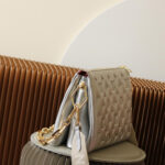 LV Coussin PM(HIGH-END GRADE) - Image 3