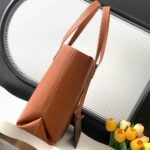 LV Low Key Cabas MM - Image 3