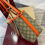 GG Emblem medium tote bag - Image 3