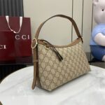 GG Emblem medium shoulder bag - Image 3