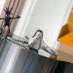 LV Wallet on Chain Ivy - Image 3