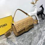 Fendi Baguette - Image 3