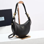 Prada Arque leather shoulder bag - Image 3