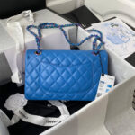 CHANEL Classic Handbag - Image 3