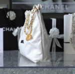 CHANEL 22 SMALL HANDBAG(high-end grade) - Image 3