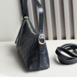 GG Emblem small shoulder bag - Image 3