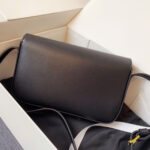 CELINE TRIOMPHE SHOULDER BAG - Image 3