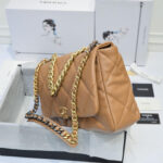 CHANEL 19 MAXI HANDBAG - Image 3