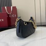 GG Emblem mini shoulder bag - Image 3