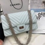 CHANEL 2.55 HANDBAG - Image 3