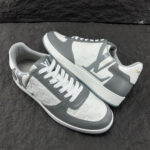 Louis Vuitton Rivoli Sneaker - Image 4