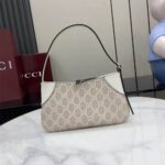 GG Emblem small shoulder bag - Image 4