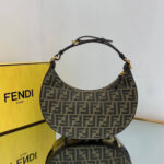 Fendi graphy Small - Image 4