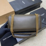 YSL calypso small in plunged lambskin - Image 4