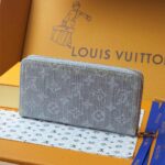 LV Zippy Wallet - Image 4