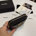 CHANEL 19 Zipper Coin Wallet - Image 4