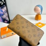 LV Zippy Wallet - Image 4