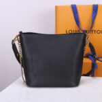 LV Lock and Walk - Image 4