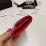 CHANEL 19 card holder with flap - Image 4