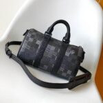 LV Keepall Bandoulière 25 - Image 4