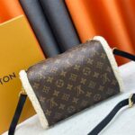 LV Teddy Mitt - Image 4