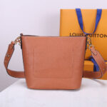 LV Lock and Walk - Image 4