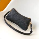 LV Pochette Liv - Image 4