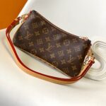 LV Pochette Liv - Image 4
