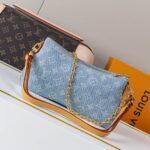 LV Liv Pochette - Image 4