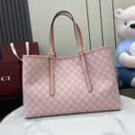 GG Emblem large tote bag - Image 4