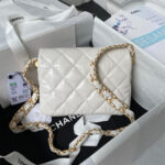 CHANEL MINI FLAP - Image 4