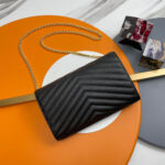 YSL classic cassandre chain wallet in grain de poudre leather - Image 4