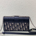 Dior 30 Montaigne East-West Bag with Chain - Image 4