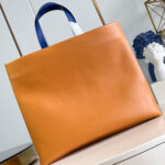 LV Shopper Tote MM - Image 4