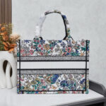 Dior Lucky Medium Dior Book Tote - Image 4