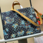 LV Shopper Tote MM - Image 4