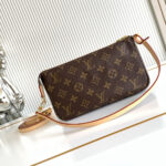 LV Pochette Accessoires(high-end grade) - Image 4