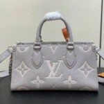 LV OnTheGo East West Chain(HIGH-END GRADE) - Image 4